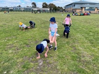 /uploaded_files/media/gallery/1670483412wheelbarrow race7.jpg